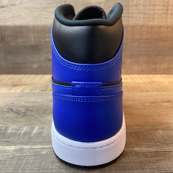 Jordan 1 Mid Black Royal Tumbled Leather - Picture 4 of 6